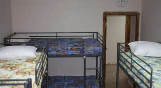 Гостиница ABC Hostel Екатеринбург Спальное место на двухъярусной кровати в общем номере для мужчин-1