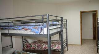 Гостиница ABC Hostel Екатеринбург Спальное место на двухъярусной кровати в общем номере для мужчин и женщин-1