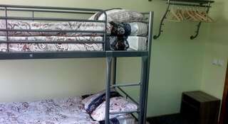 Гостиница ABC Hostel Екатеринбург Спальное место на двухъярусной кровати в общем номере для женщин-1